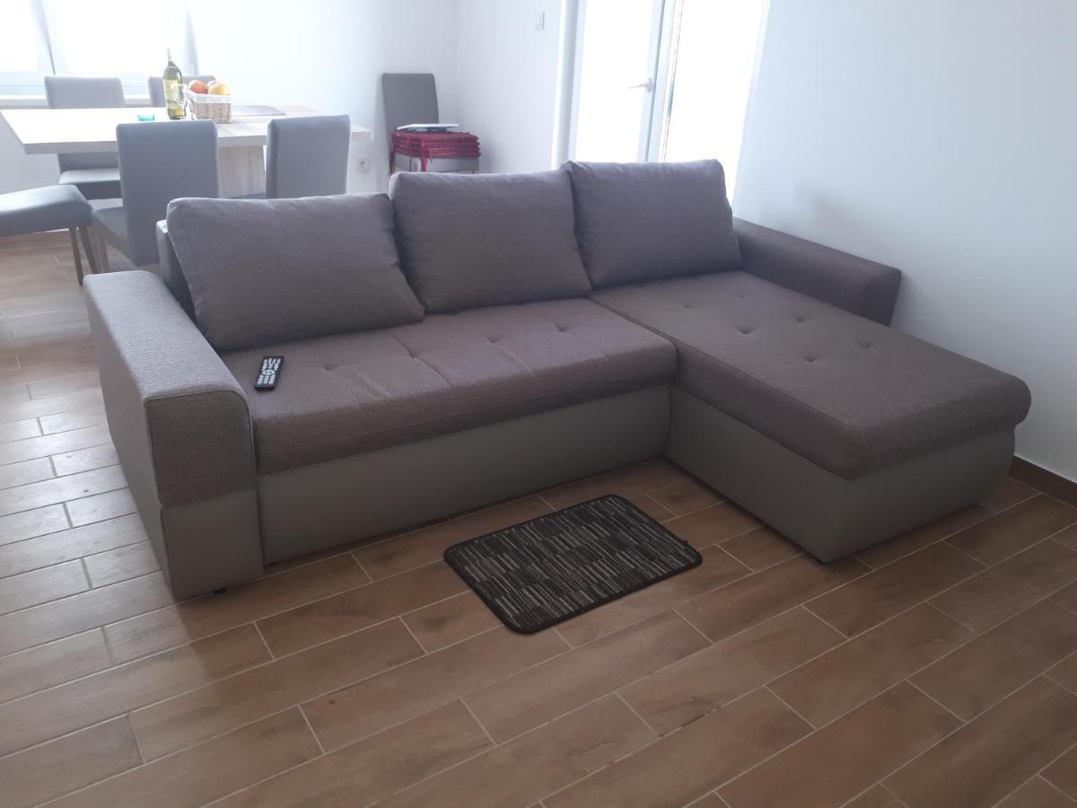 Apartmani Andrea Karlobag Dış mekan fotoğraf