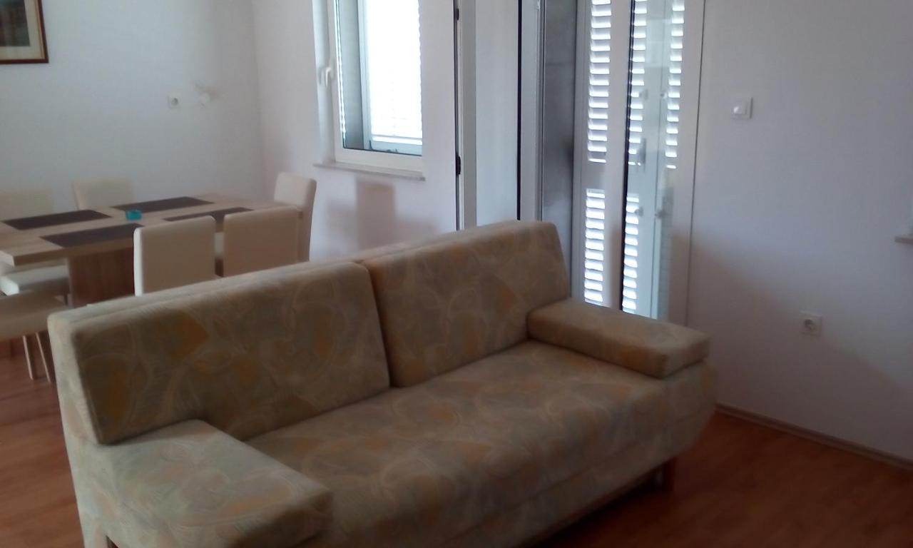 Apartmani Andrea Karlobag Dış mekan fotoğraf