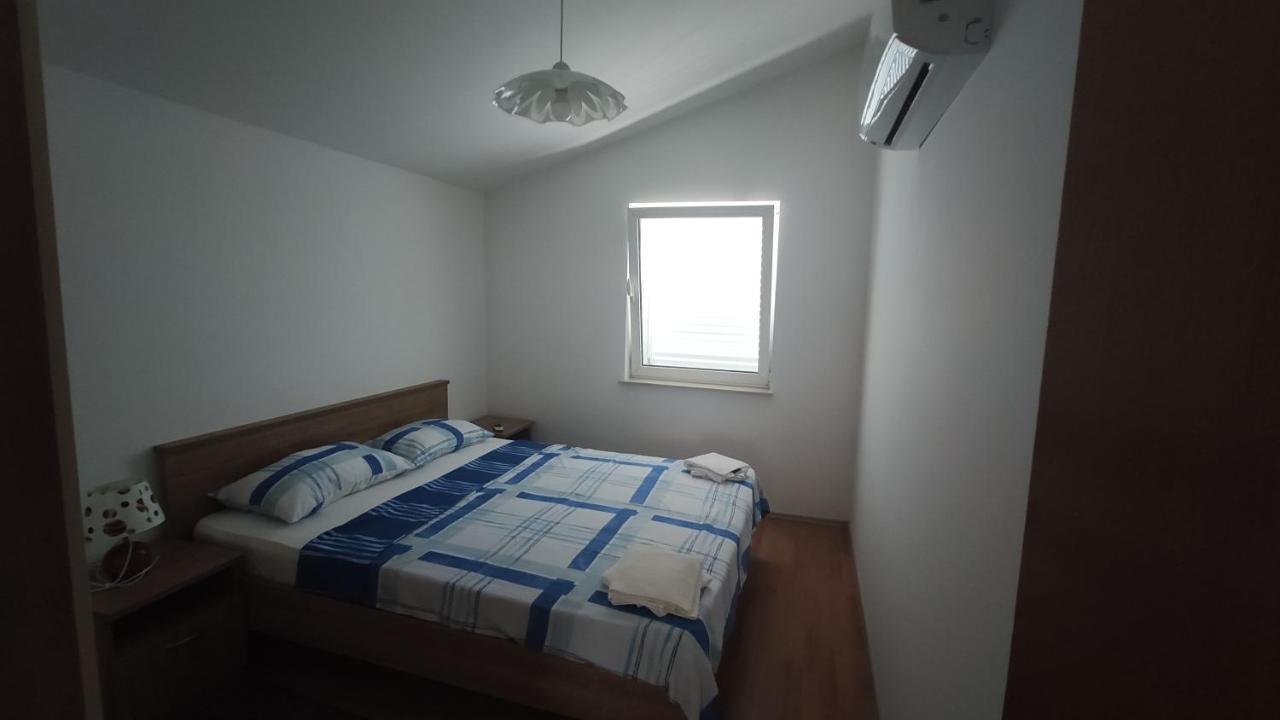 Apartmani Andrea Karlobag Dış mekan fotoğraf