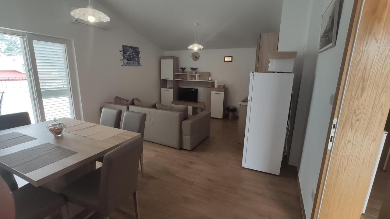Apartmani Andrea Karlobag Dış mekan fotoğraf