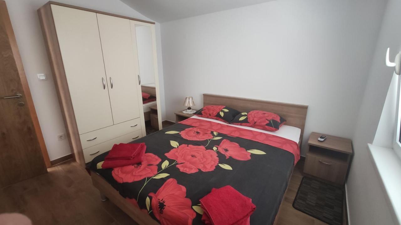 Apartmani Andrea Karlobag Dış mekan fotoğraf