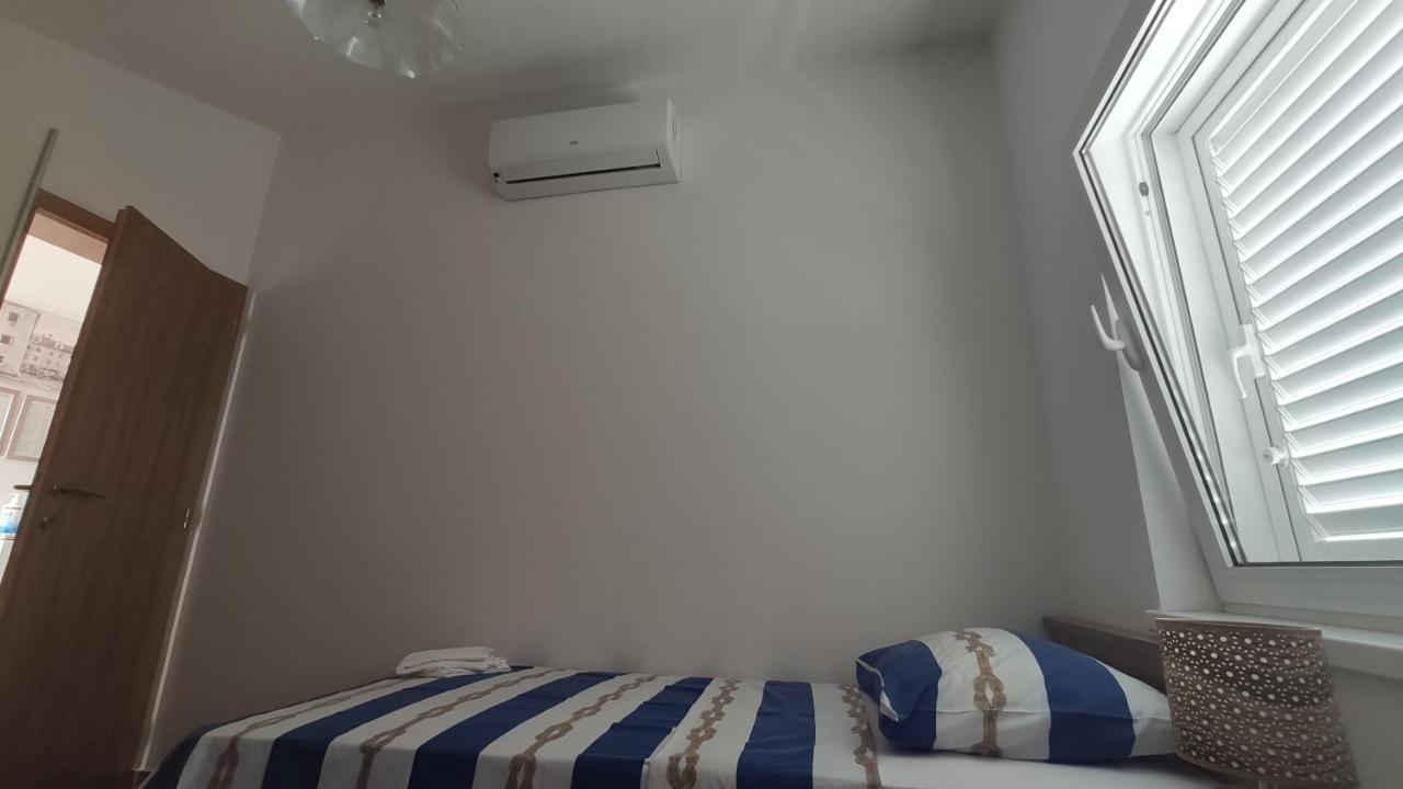 Apartmani Andrea Karlobag Dış mekan fotoğraf