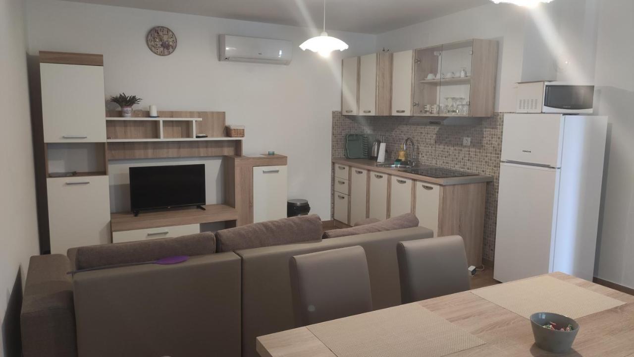 Apartmani Andrea Karlobag Dış mekan fotoğraf